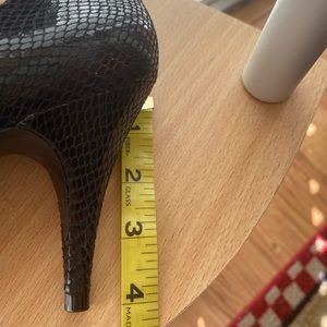 BCBG black small snake shoes , 9.5m